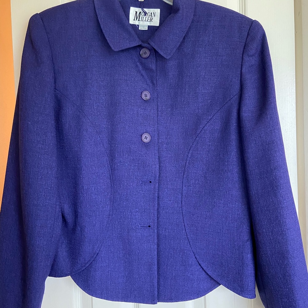 2-piece skirt suit